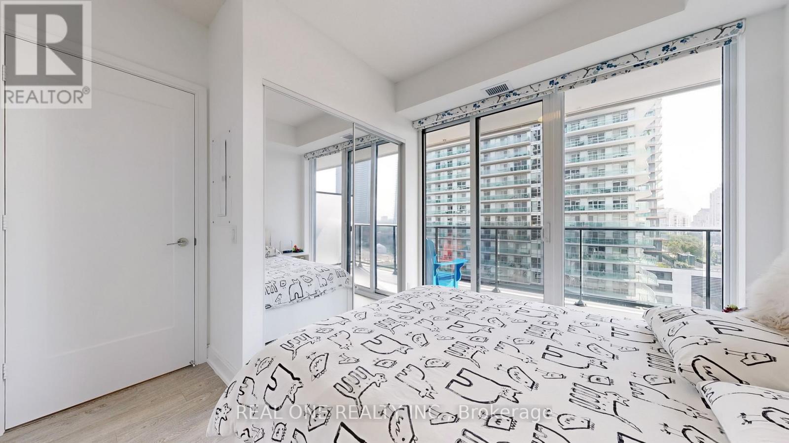 808 - 70 Annie Craig Drive, Toronto (mimico), Ontario