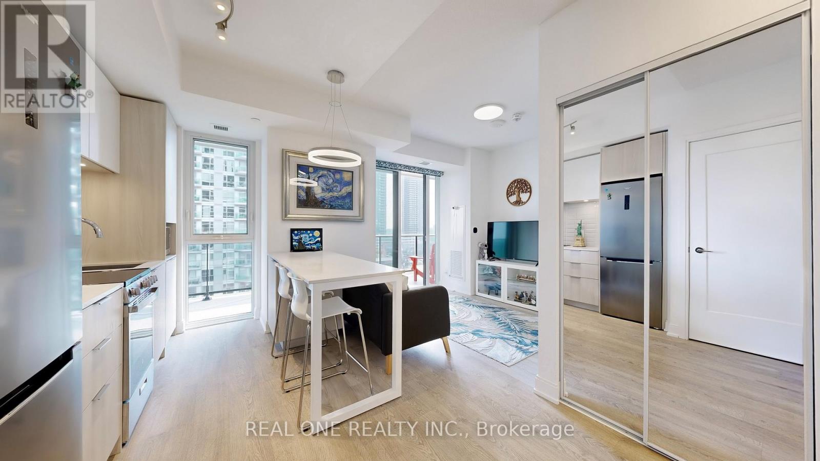 808 - 70 Annie Craig Drive, Toronto (mimico), Ontario