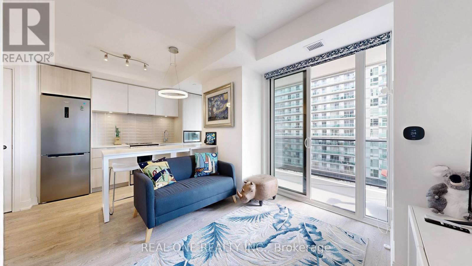 808 - 70 Annie Craig Drive, Toronto (mimico), Ontario