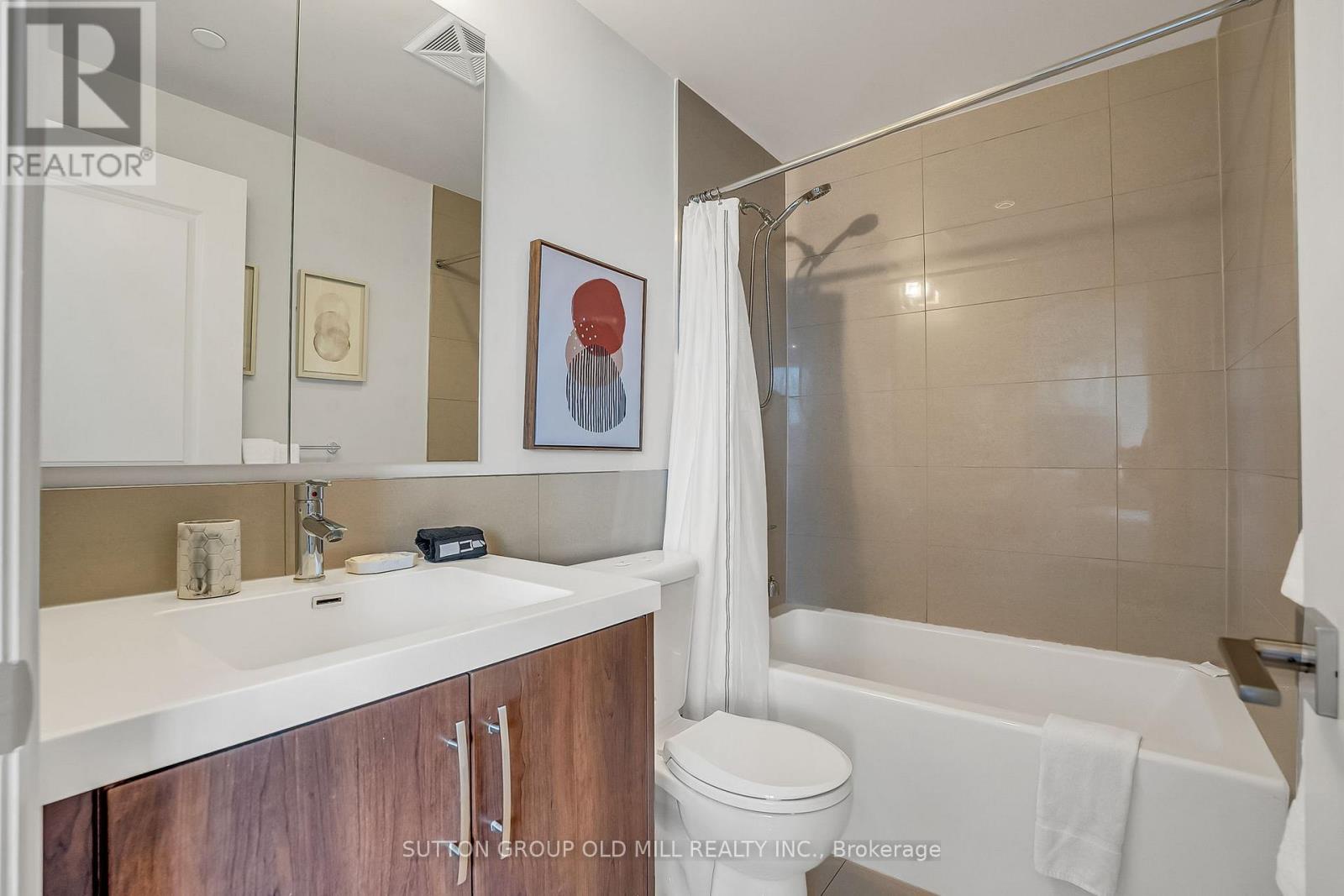 402 - 2 Old Mill Drive, Toronto (high Park-swansea), Ontario