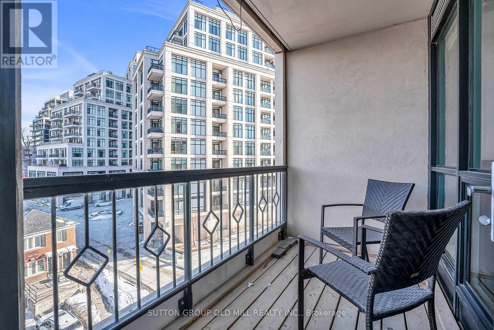 402 - 2 Old Mill Drive, Toronto (high Park-swansea), Ontario