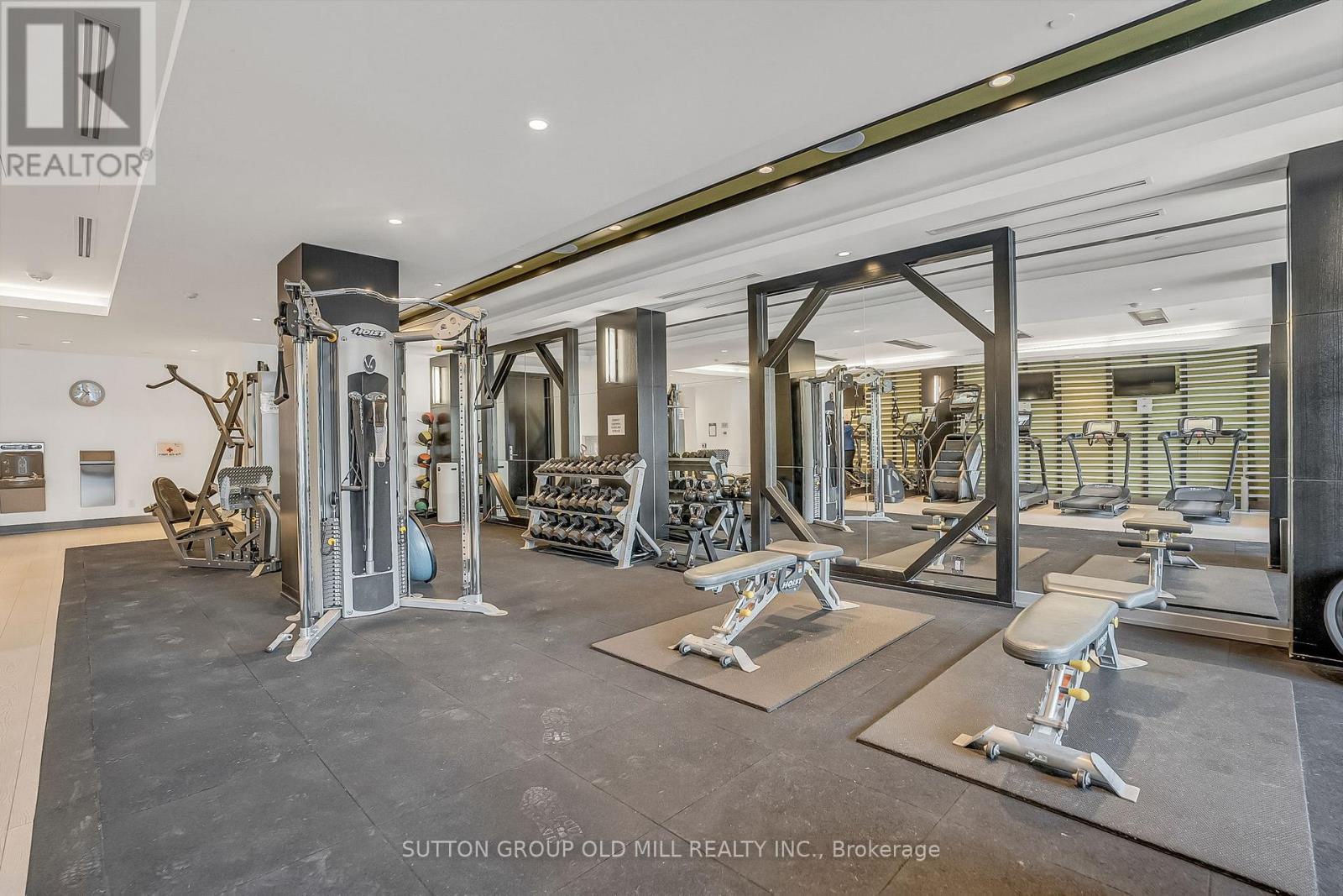 402 - 2 Old Mill Drive, Toronto (high Park-swansea), Ontario