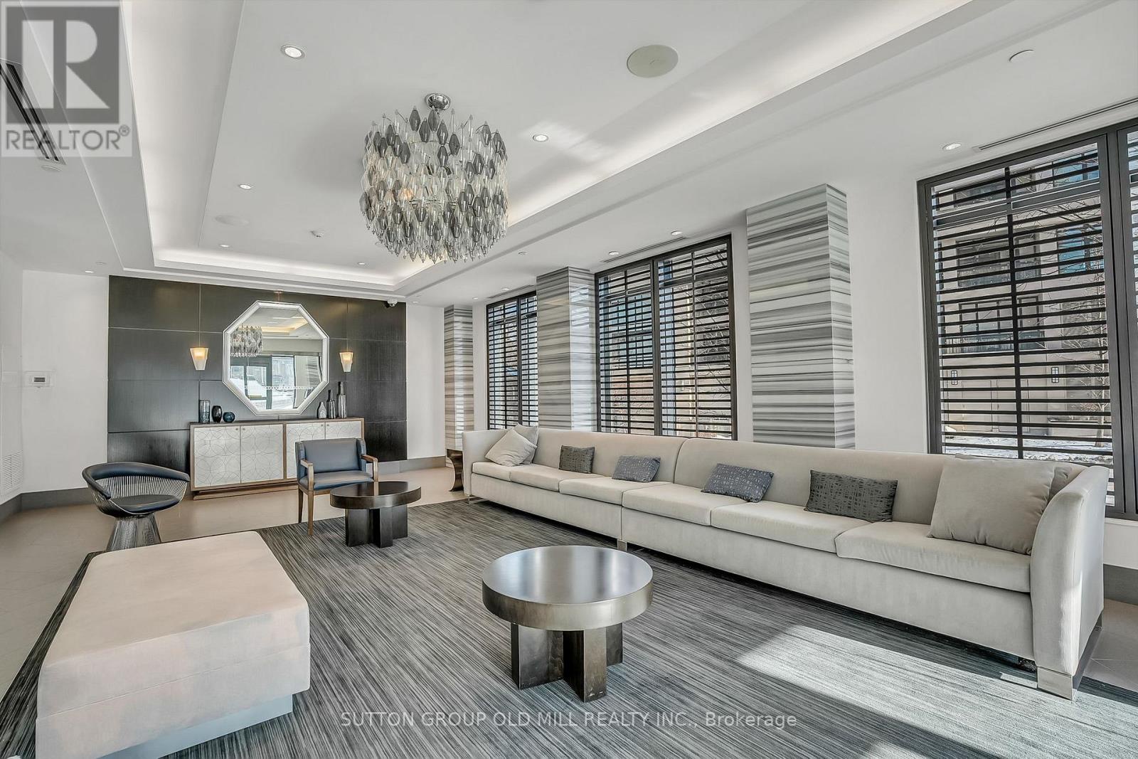 402 - 2 Old Mill Drive, Toronto (high Park-swansea), Ontario