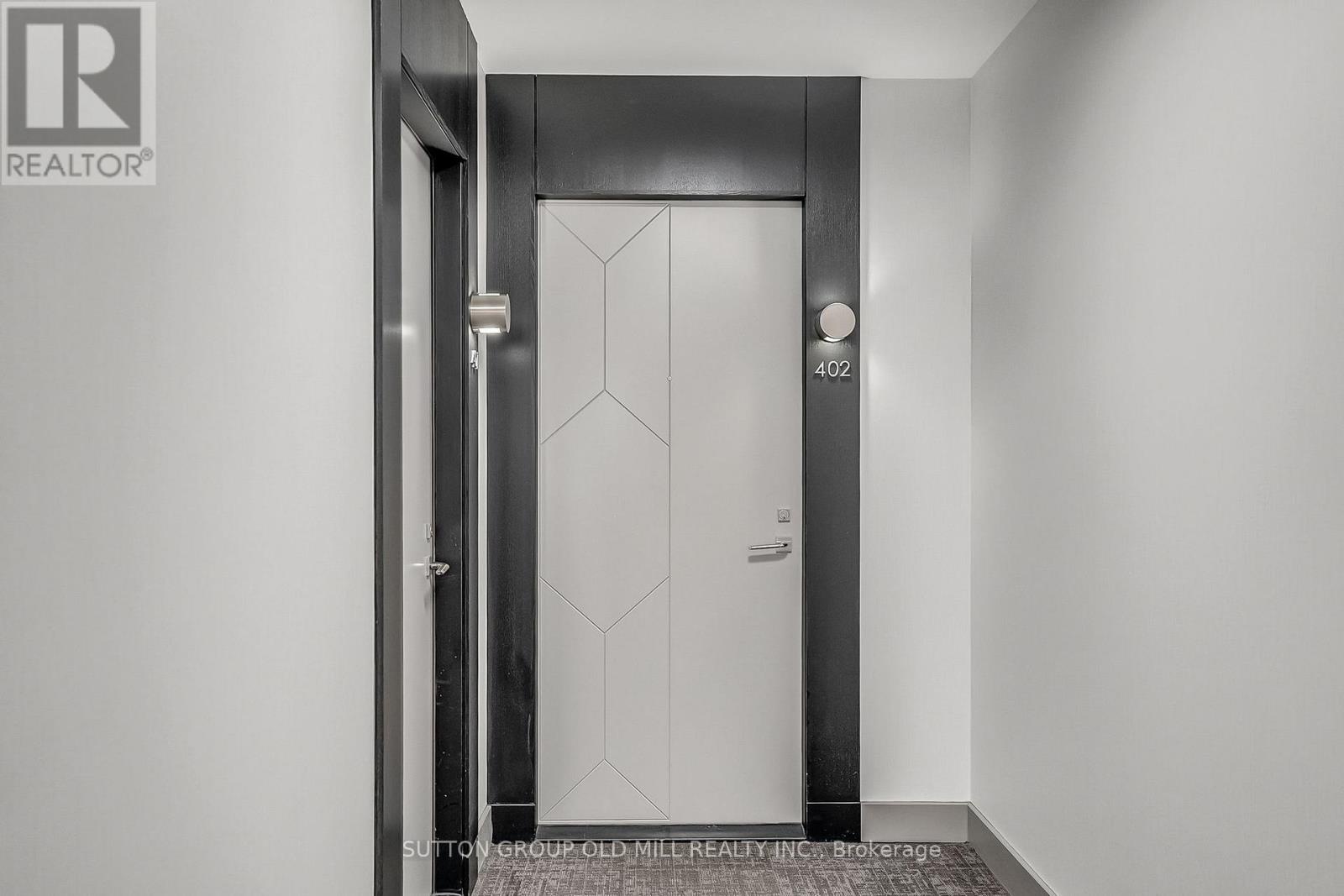 402 - 2 Old Mill Drive, Toronto (high Park-swansea), Ontario