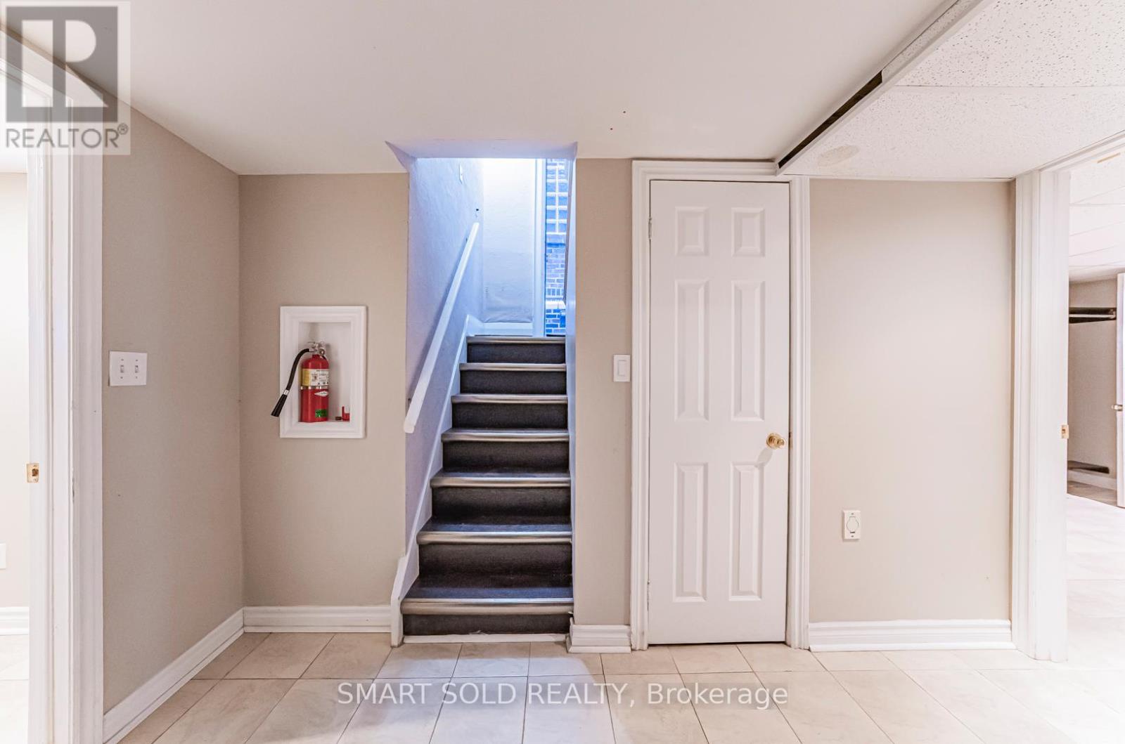 889 Avenue Road, Toronto (yonge-eglinton), Ontario