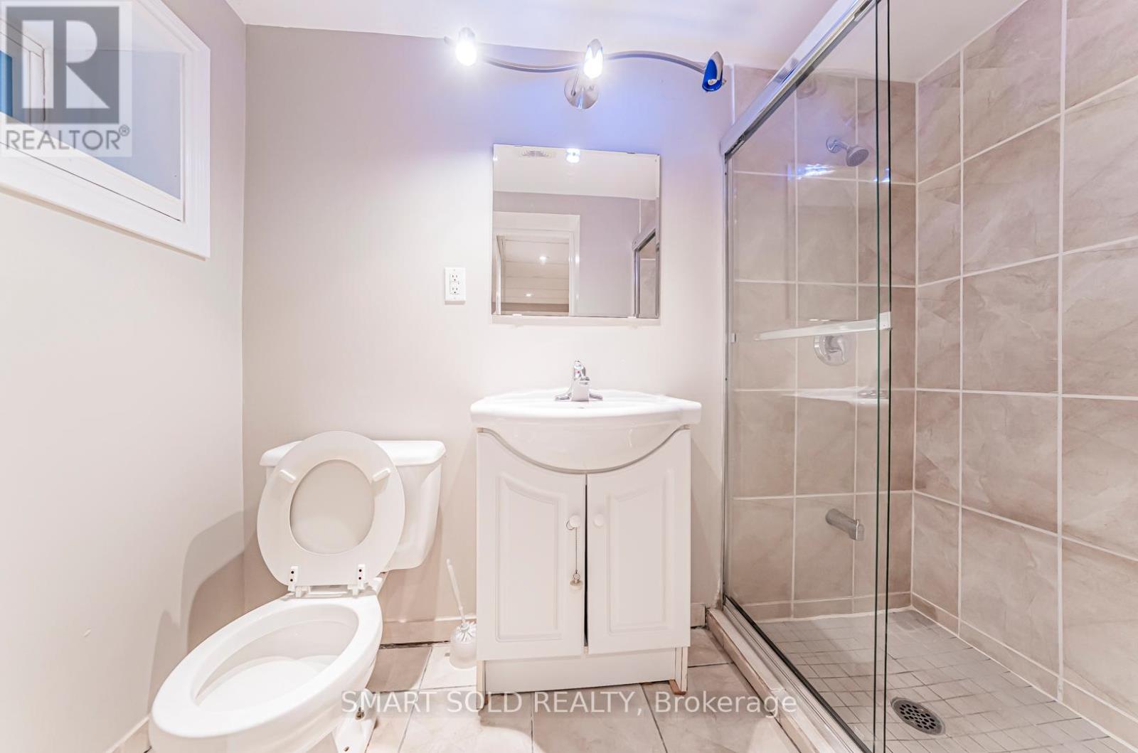 889 Avenue Road, Toronto (yonge-eglinton), Ontario