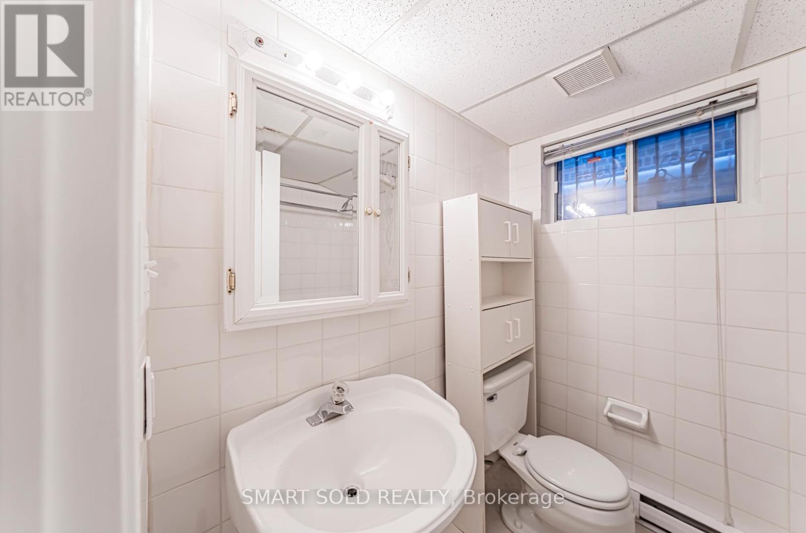 889 Avenue Road, Toronto (yonge-eglinton), Ontario