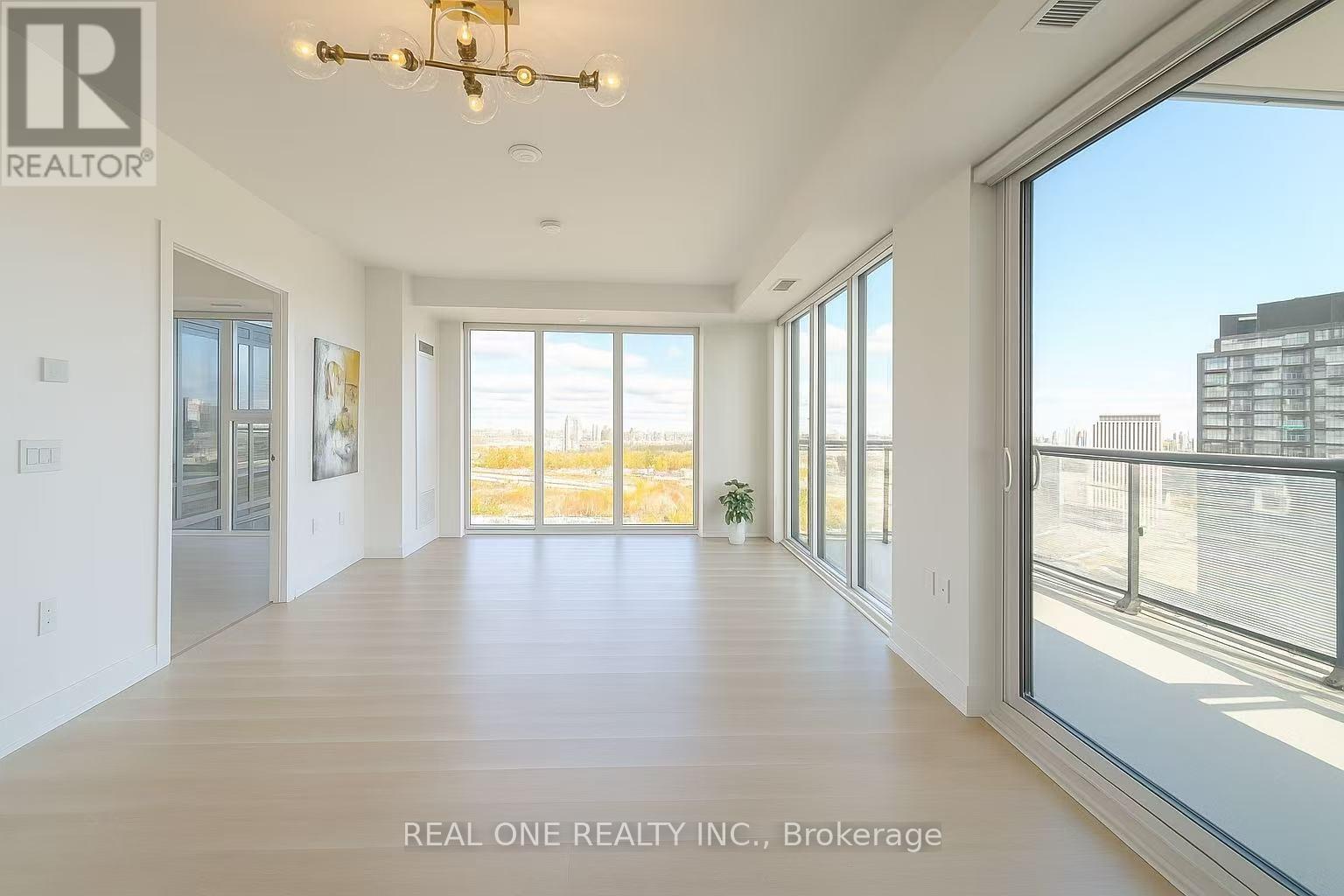 2704 - 30 Inn On The Park Drive, Toronto (banbury-don Mills), Ontario