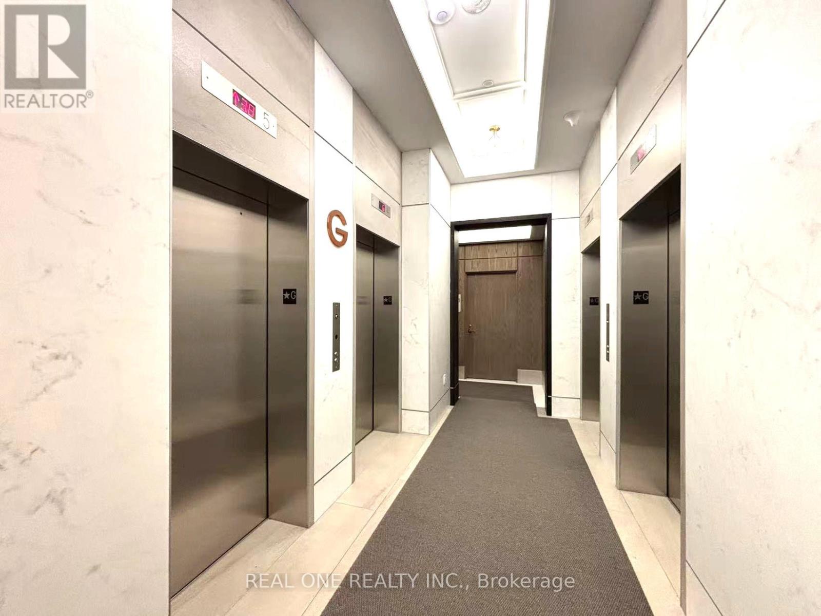 2704 - 30 Inn On The Park Drive, Toronto (banbury-don Mills), Ontario