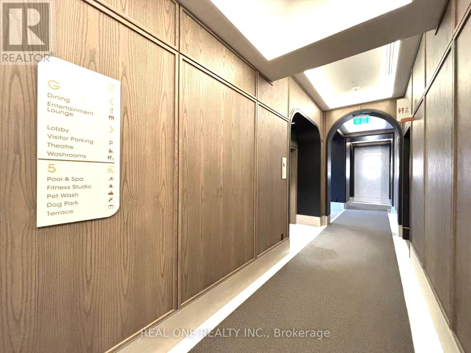 2704 - 30 Inn On The Park Drive, Toronto (banbury-don Mills), Ontario