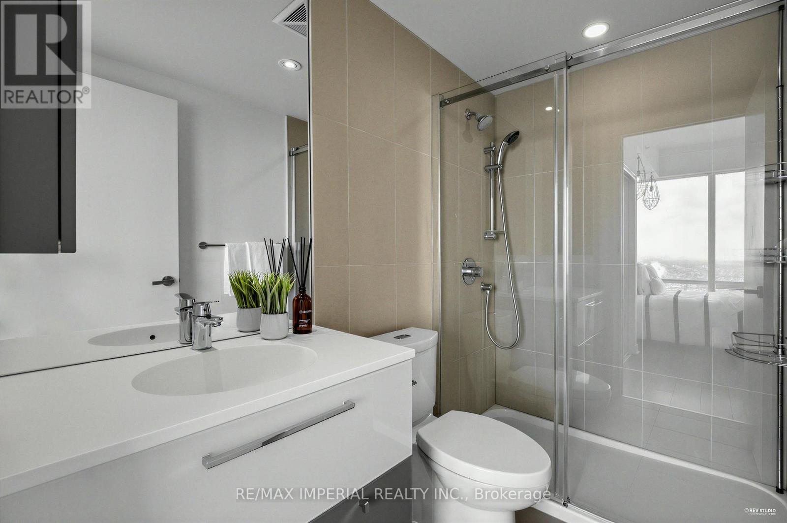 Ph03 - 15 Grenville Street, Toronto (bay Street Corridor), Ontario