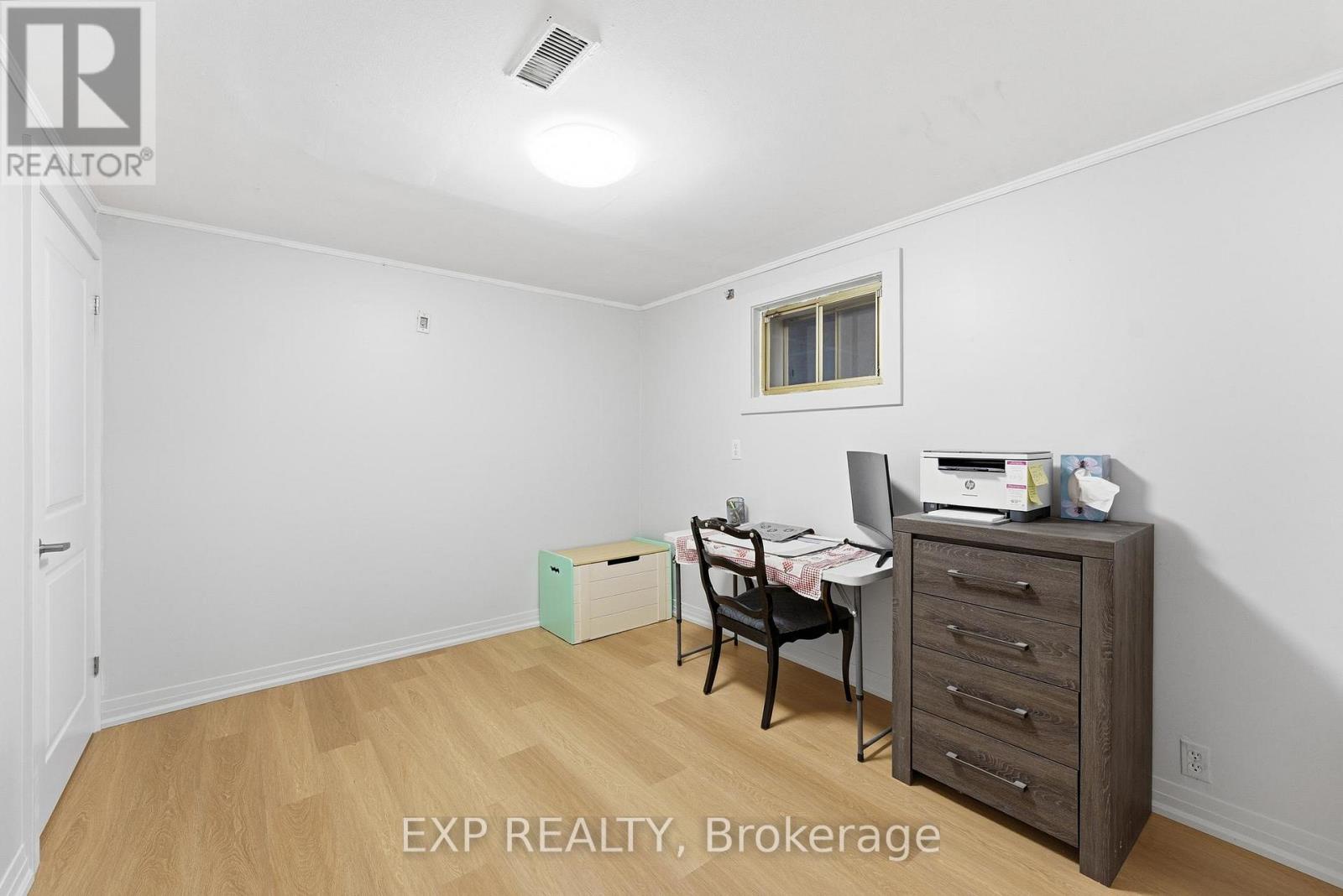 5 Hatherley Road, Toronto (caledonia-fairbank), Ontario