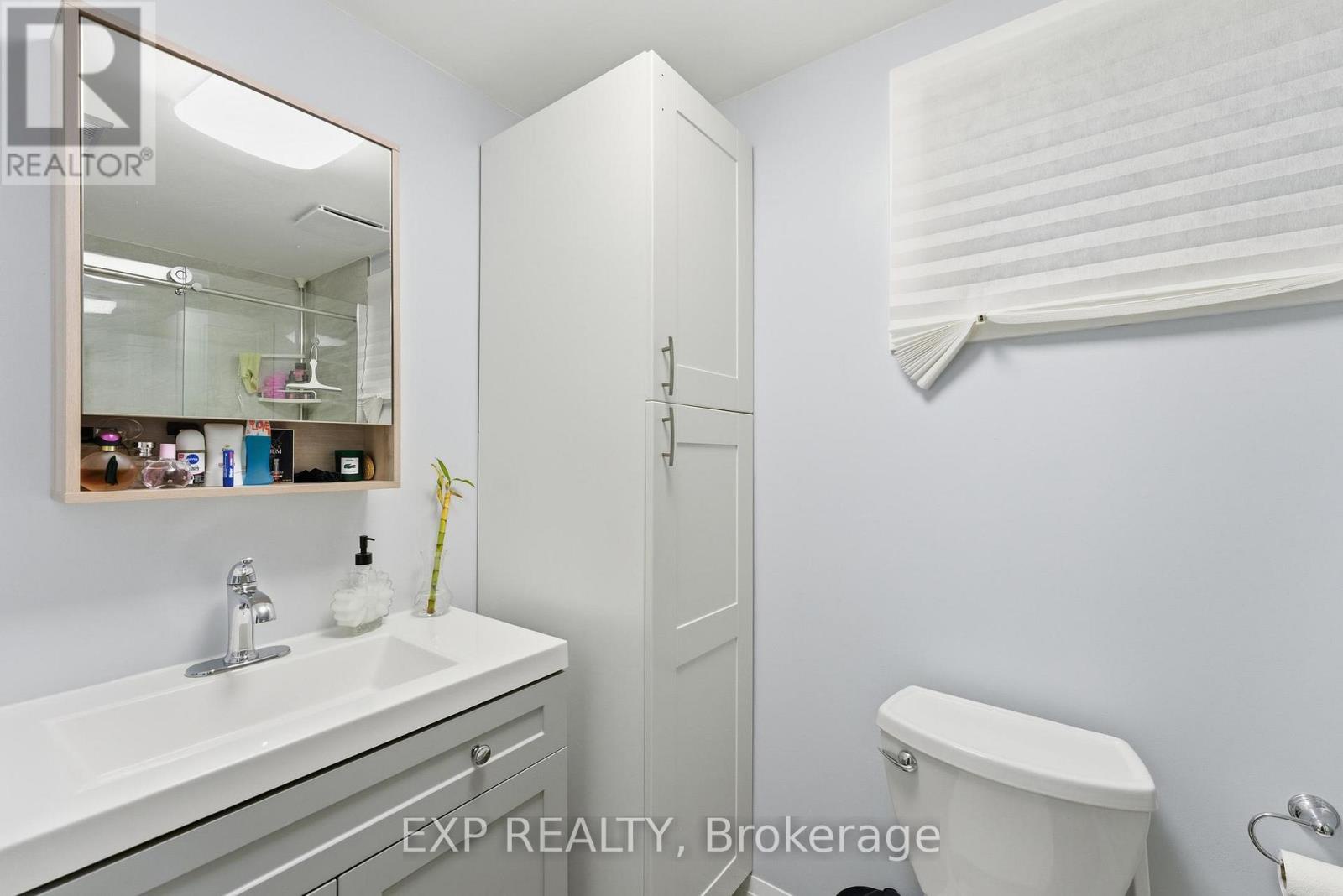 5 Hatherley Road, Toronto (caledonia-fairbank), Ontario