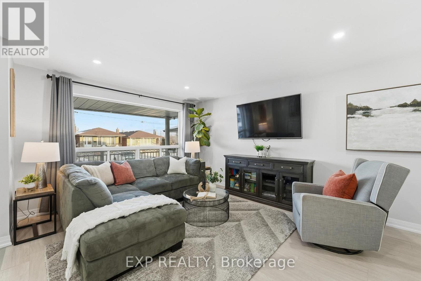 5 Hatherley Road, Toronto (caledonia-fairbank), Ontario