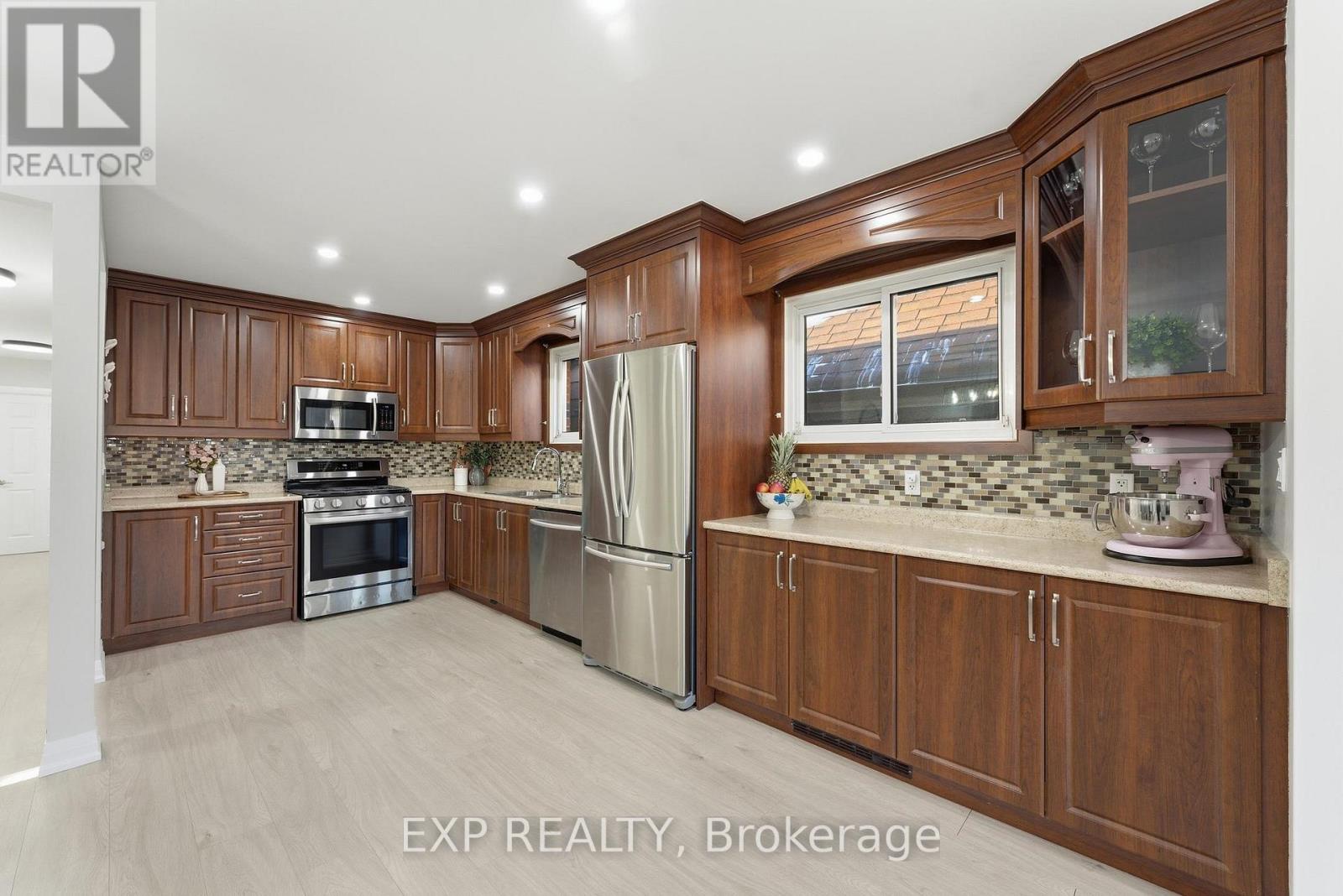 5 Hatherley Road, Toronto (caledonia-fairbank), Ontario