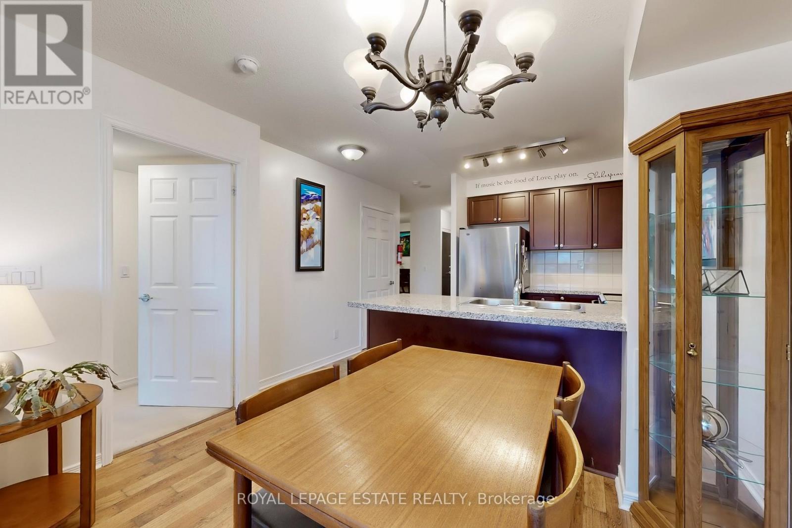 204 - 3 Michael Power Place, Toronto (islington-city Centre West), Ontario