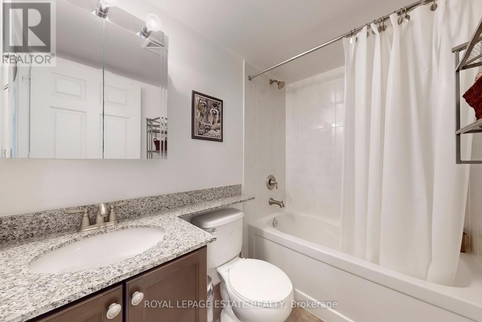 204 - 3 Michael Power Place, Toronto (islington-city Centre West), Ontario