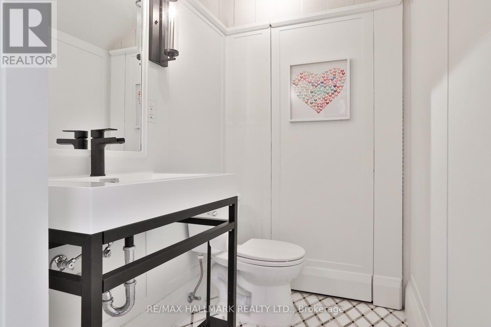 9 Glenarden Road, Toronto (forest Hill North), Ontario