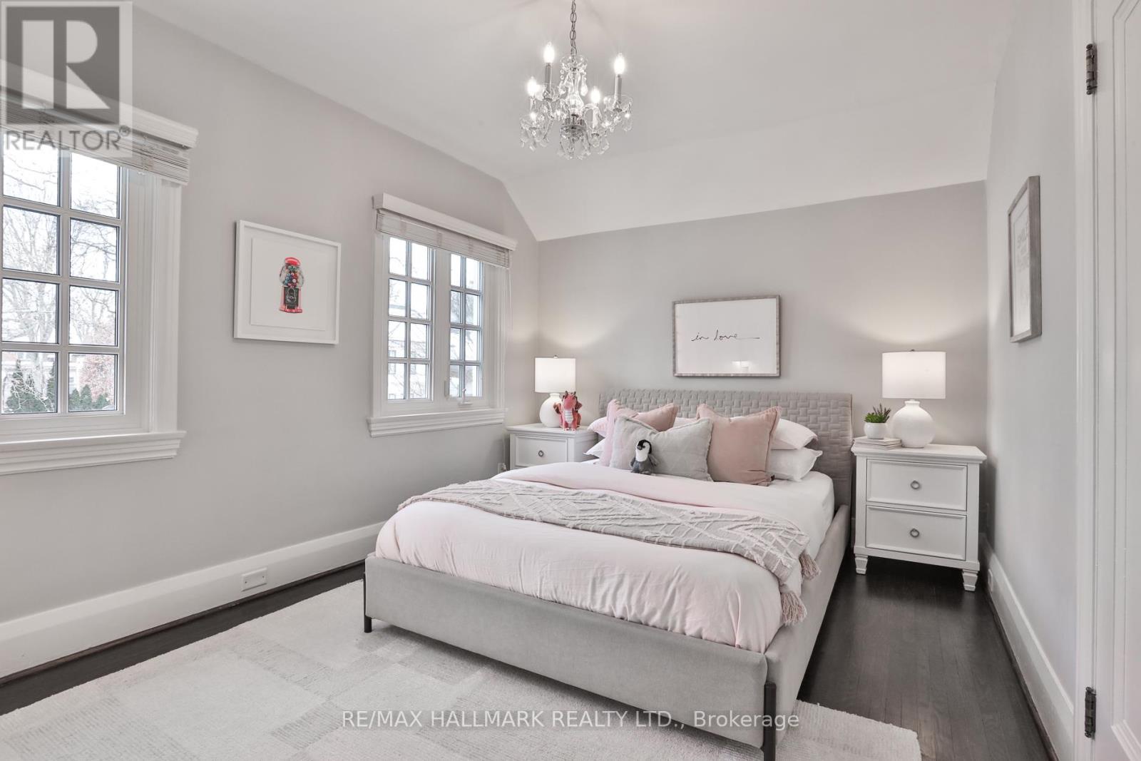 9 Glenarden Road, Toronto (forest Hill North), Ontario