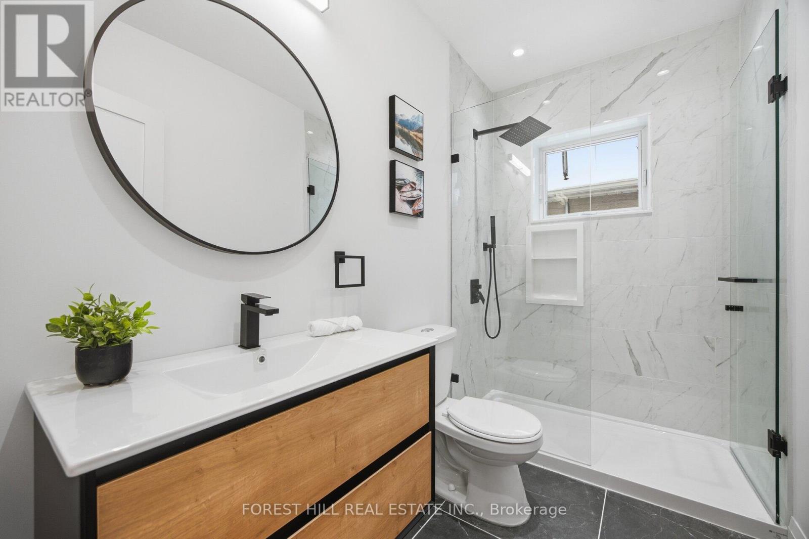 128 Duvernet Avenue, Toronto (east End-danforth), Ontario