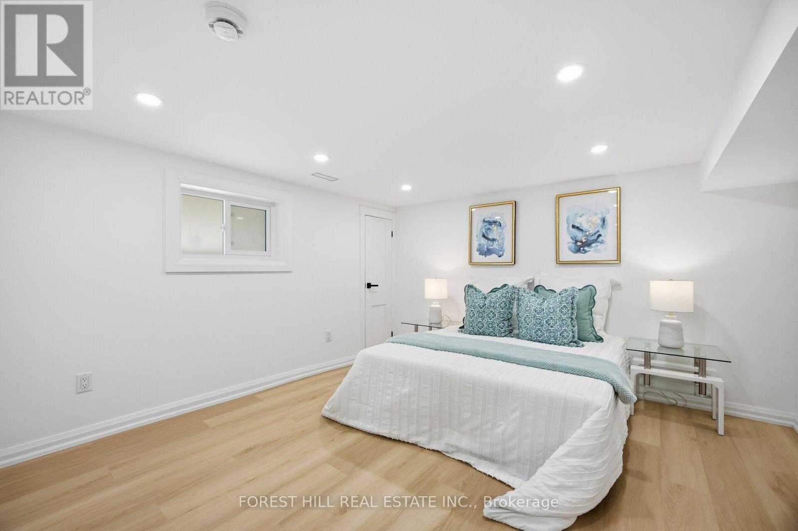 128 Duvernet Avenue, Toronto (east End-danforth), Ontario