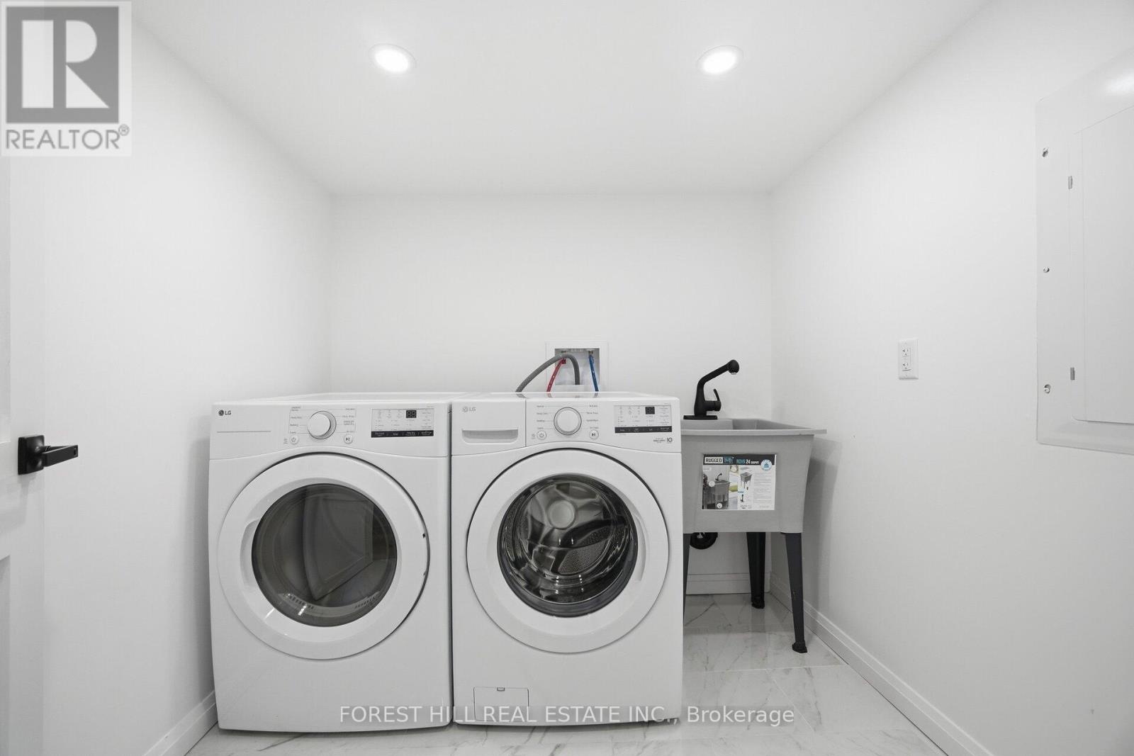 128 Duvernet Avenue, Toronto (east End-danforth), Ontario