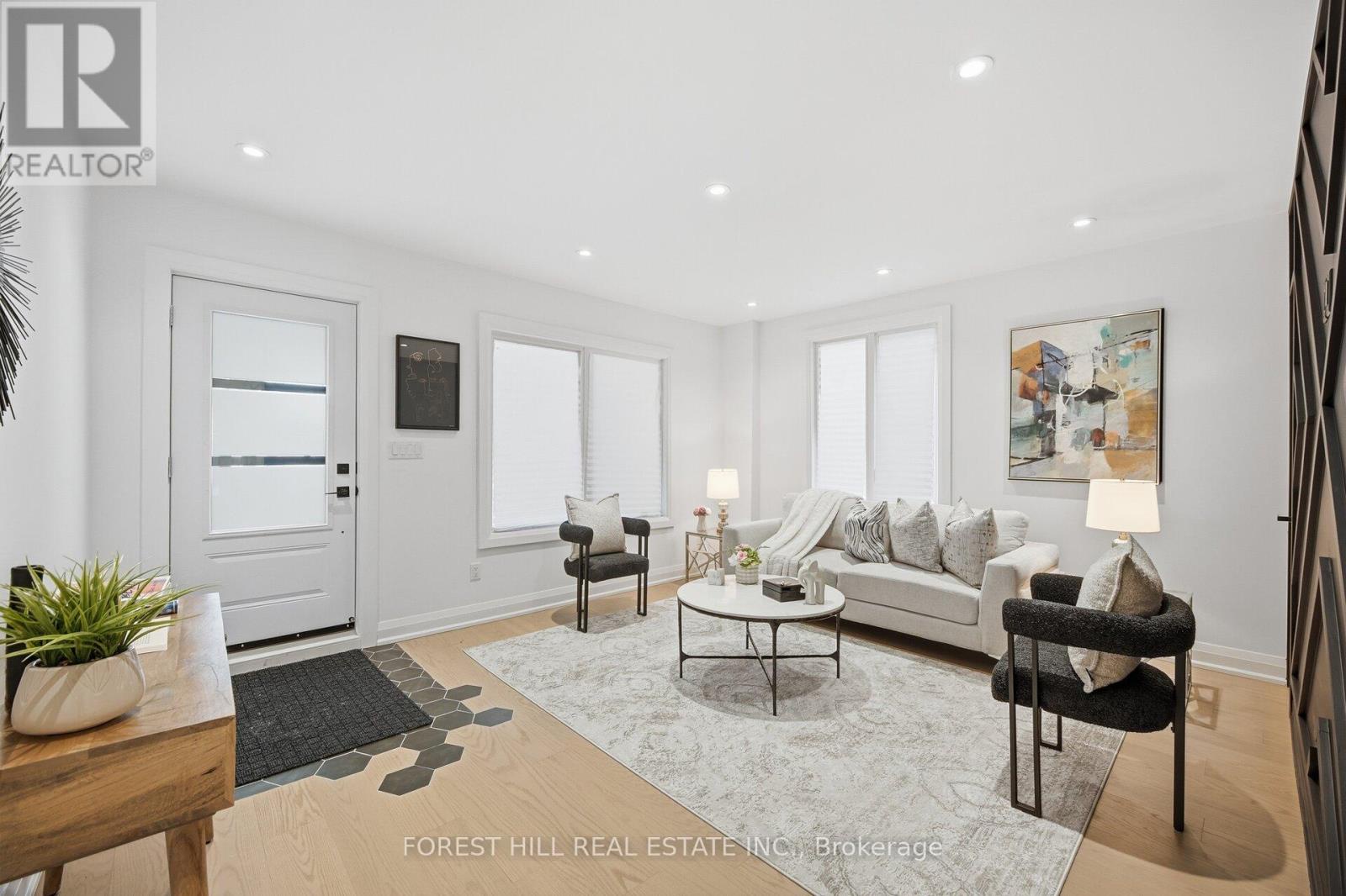 128 Duvernet Avenue, Toronto (east End-danforth), Ontario