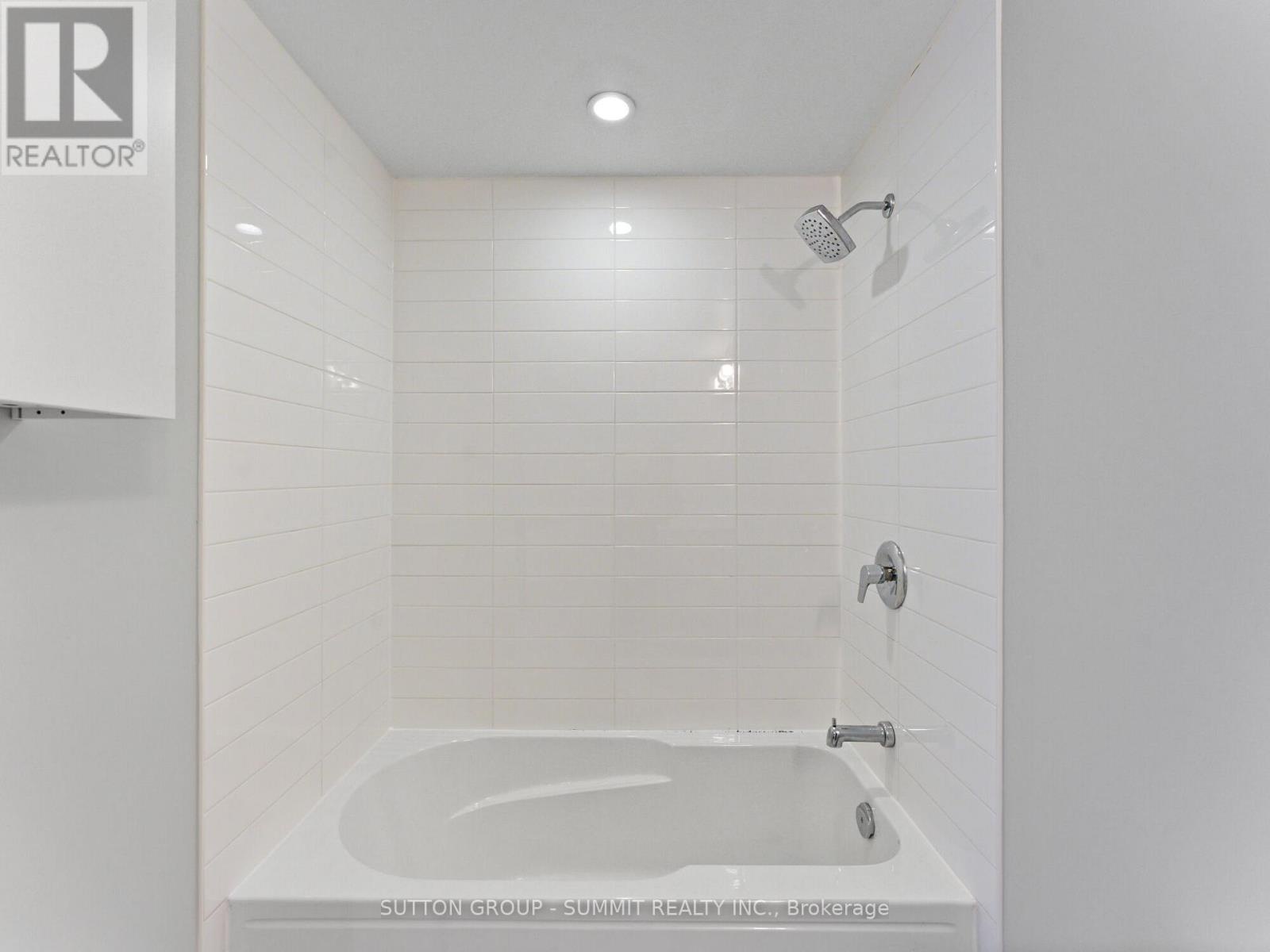 3305 - 20 Shore Breeze Drive, Toronto (mimico), Ontario