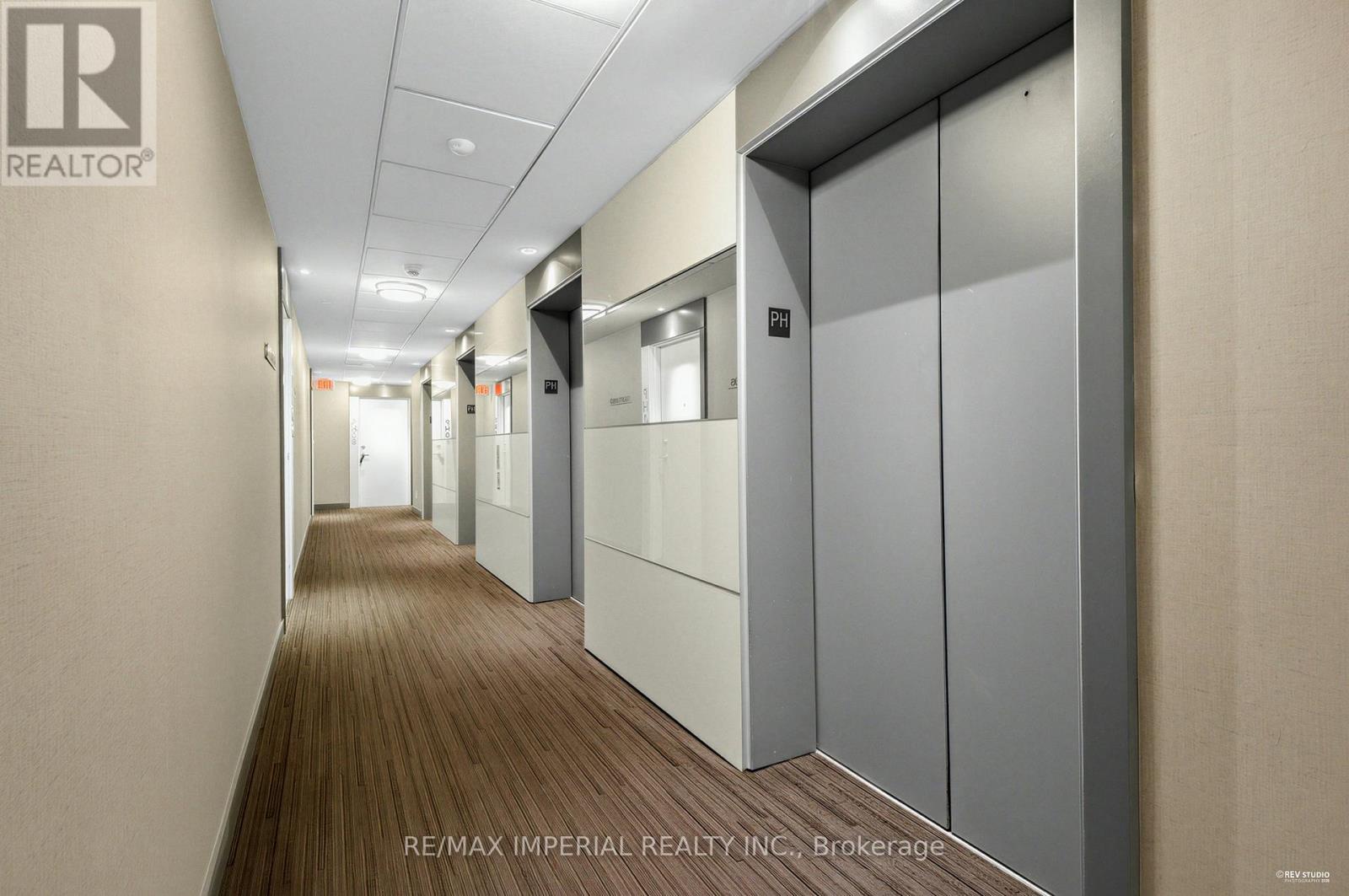 Ph03 - 15 Grenville Street, Toronto (bay Street Corridor), Ontario