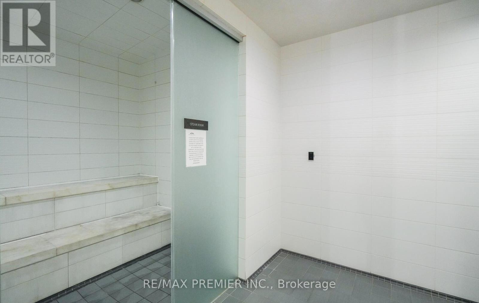 303 - 2 Old Mill Drive, Toronto (high Park-swansea), Ontario