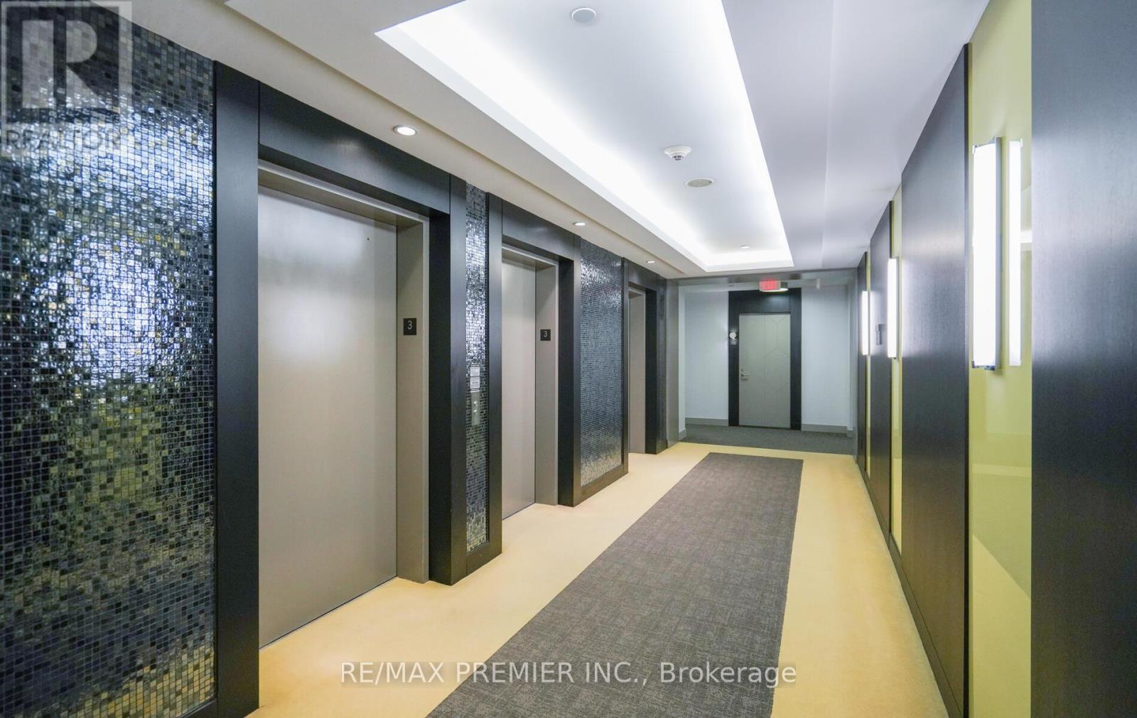 303 - 2 Old Mill Drive, Toronto (high Park-swansea), Ontario