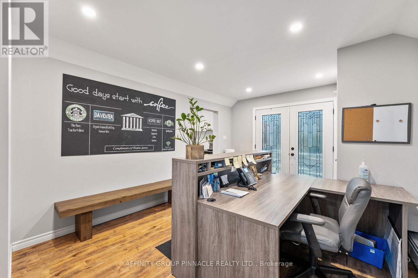 255 Kent Street W, Kawartha Lakes (lindsay), Ontario