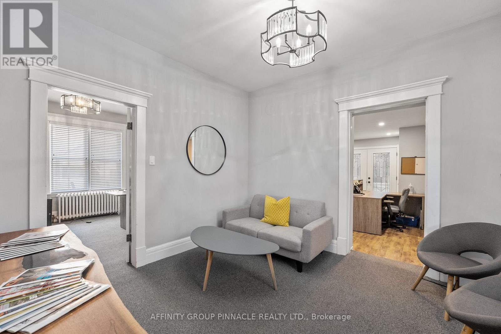 255 Kent Street W, Kawartha Lakes (lindsay), Ontario