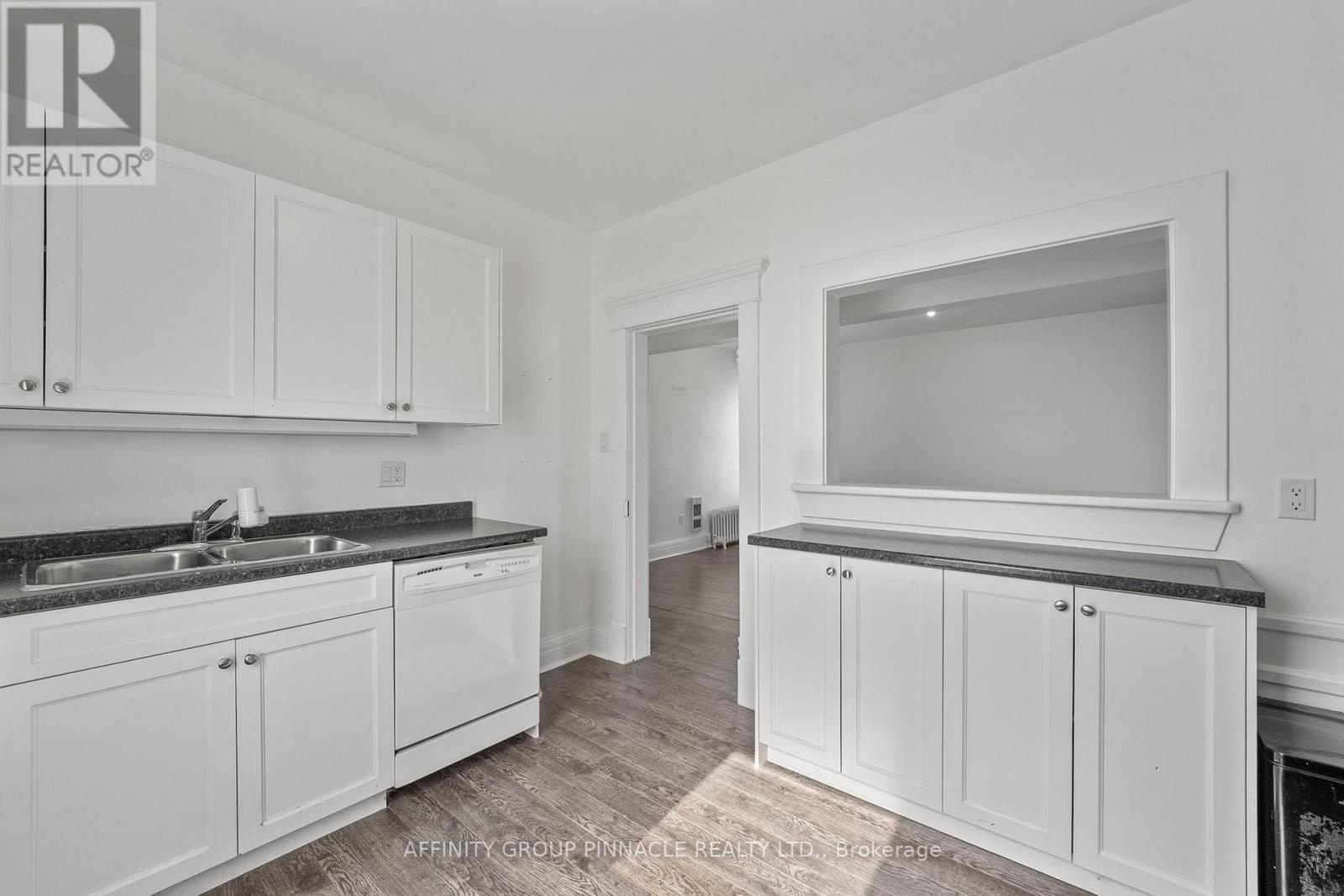 255 Kent Street W, Kawartha Lakes (lindsay), Ontario