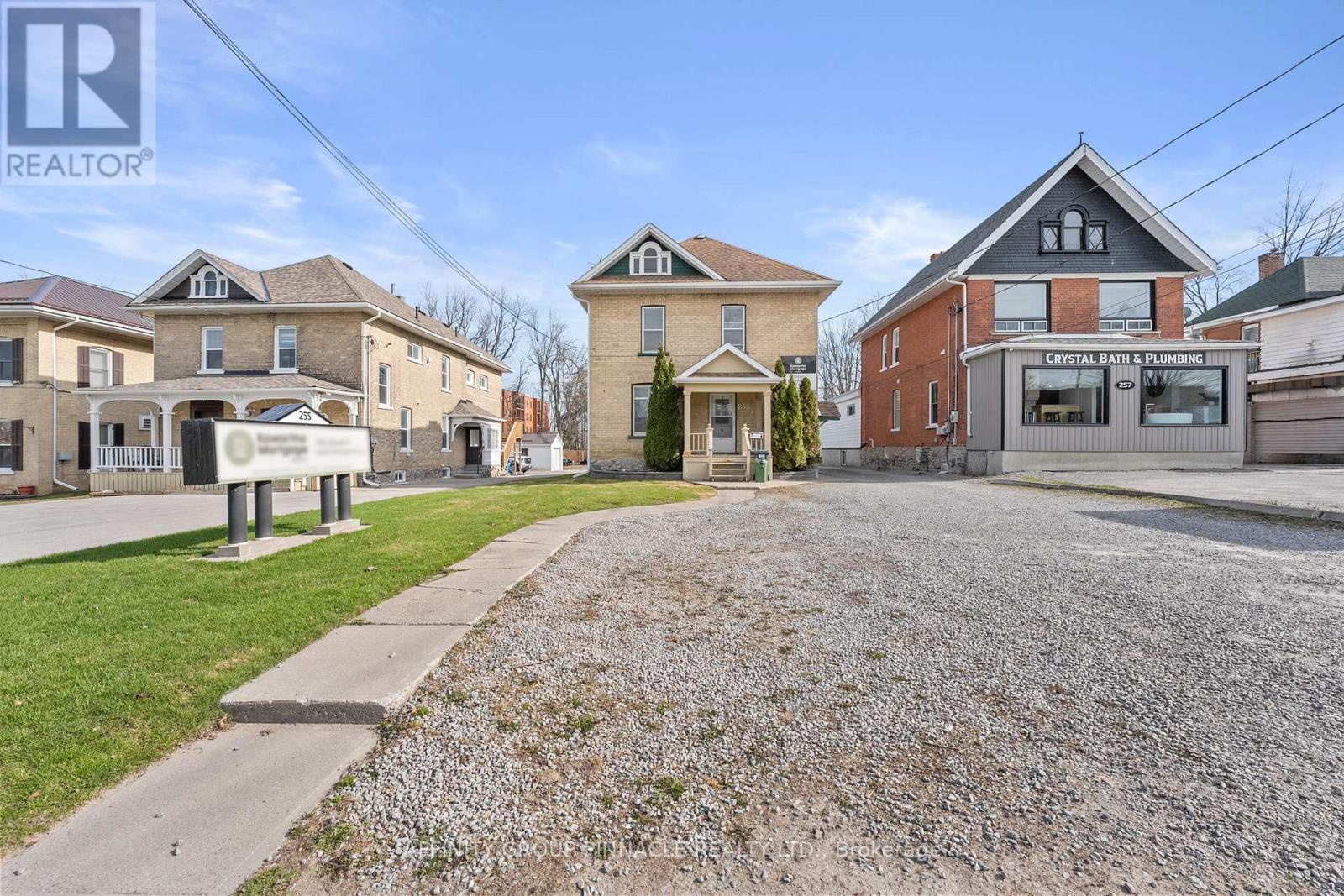 255 Kent Street W, Kawartha Lakes (lindsay), Ontario