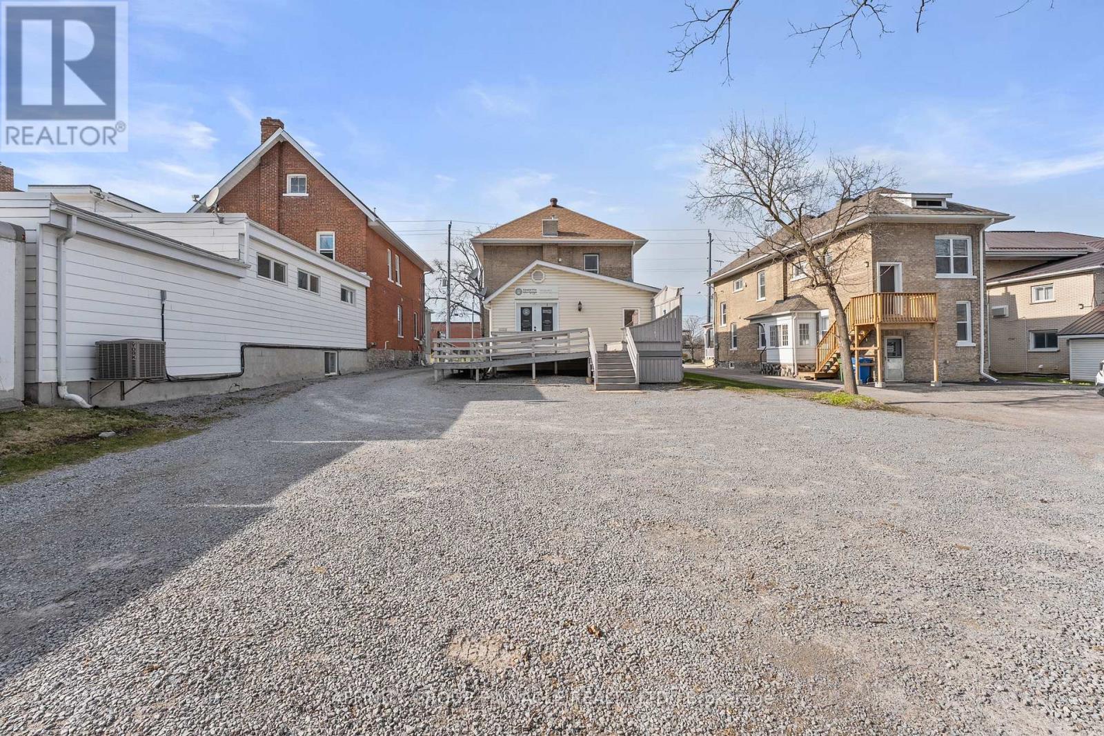 255 Kent Street W, Kawartha Lakes (lindsay), Ontario