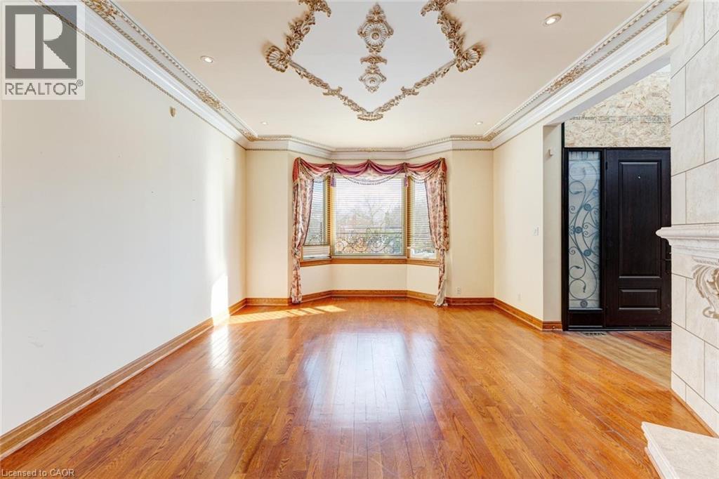 10 Merrydale Court, Brampton, Ontario