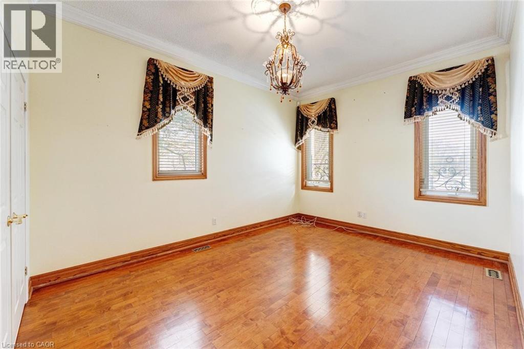 10 Merrydale Court, Brampton, Ontario