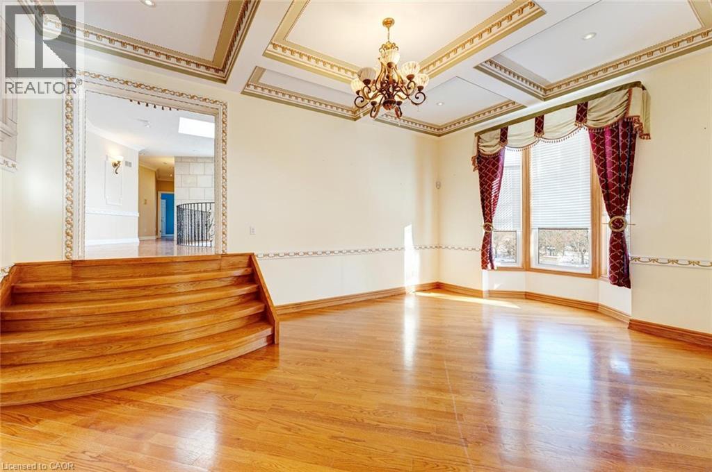 10 Merrydale Court, Brampton, Ontario