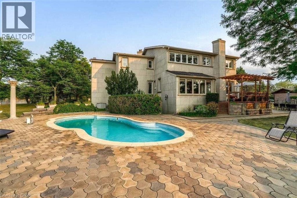 10 Merrydale Court, Brampton, Ontario