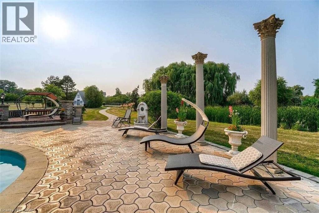 10 Merrydale Court, Brampton, Ontario