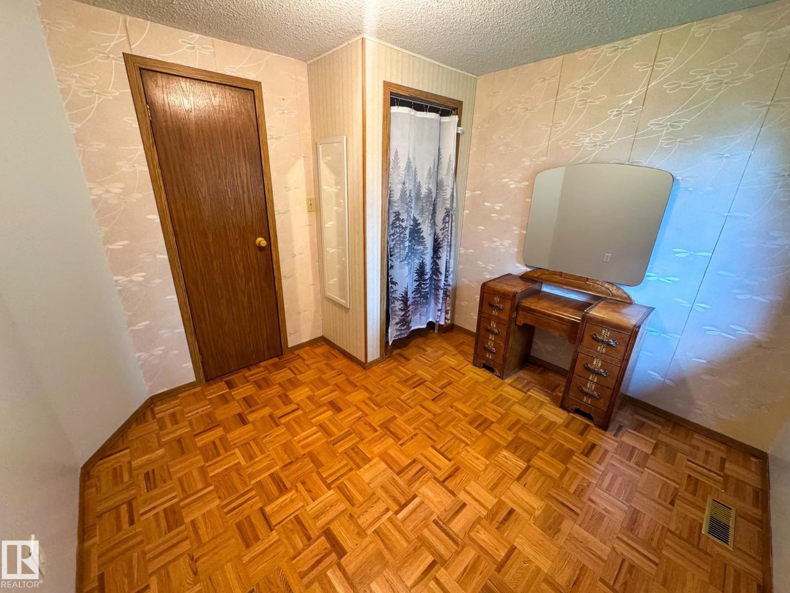 27 Auttreaux Dr, Whitecourt, Alberta