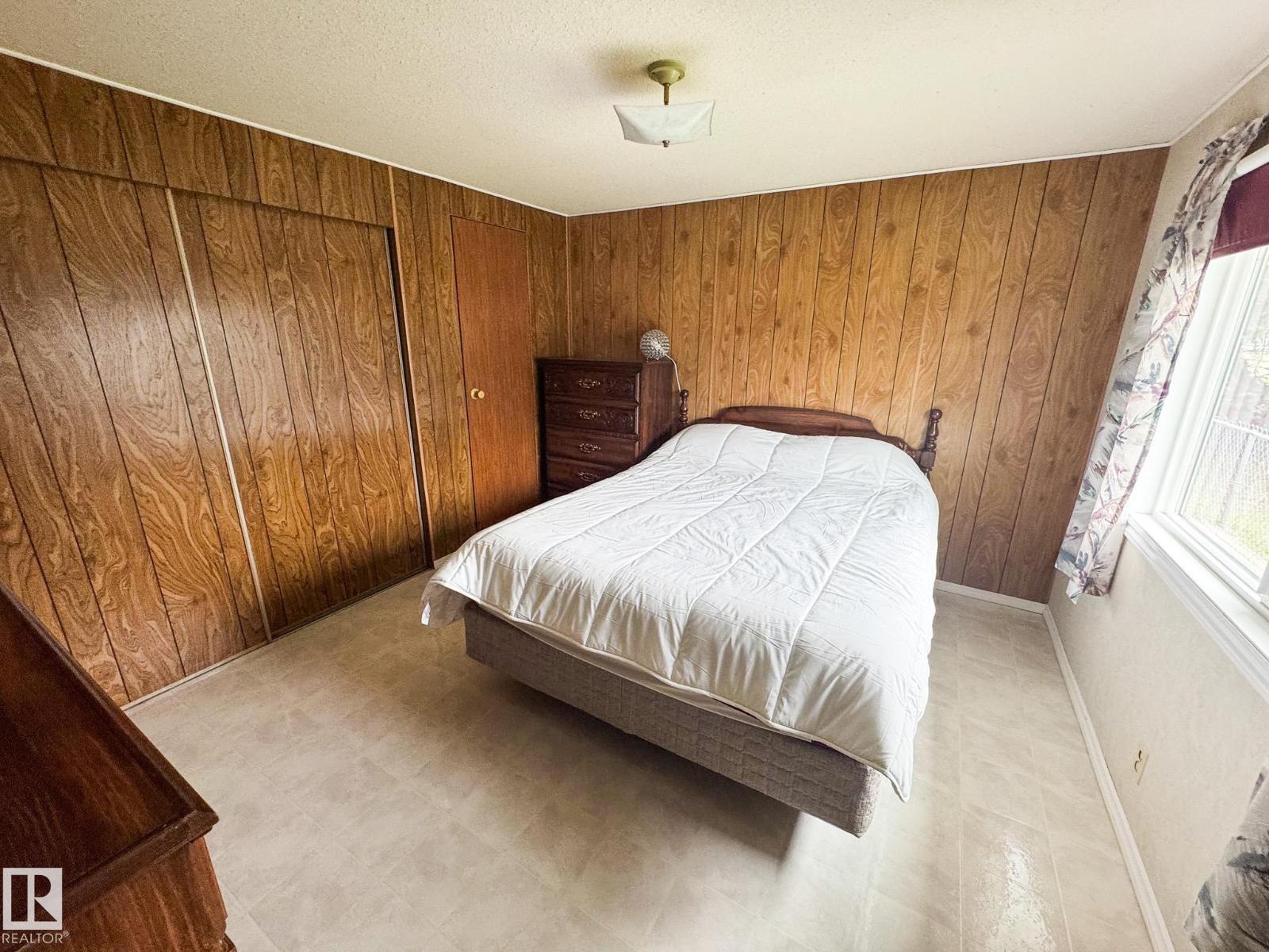 27 Auttreaux Dr, Whitecourt, Alberta