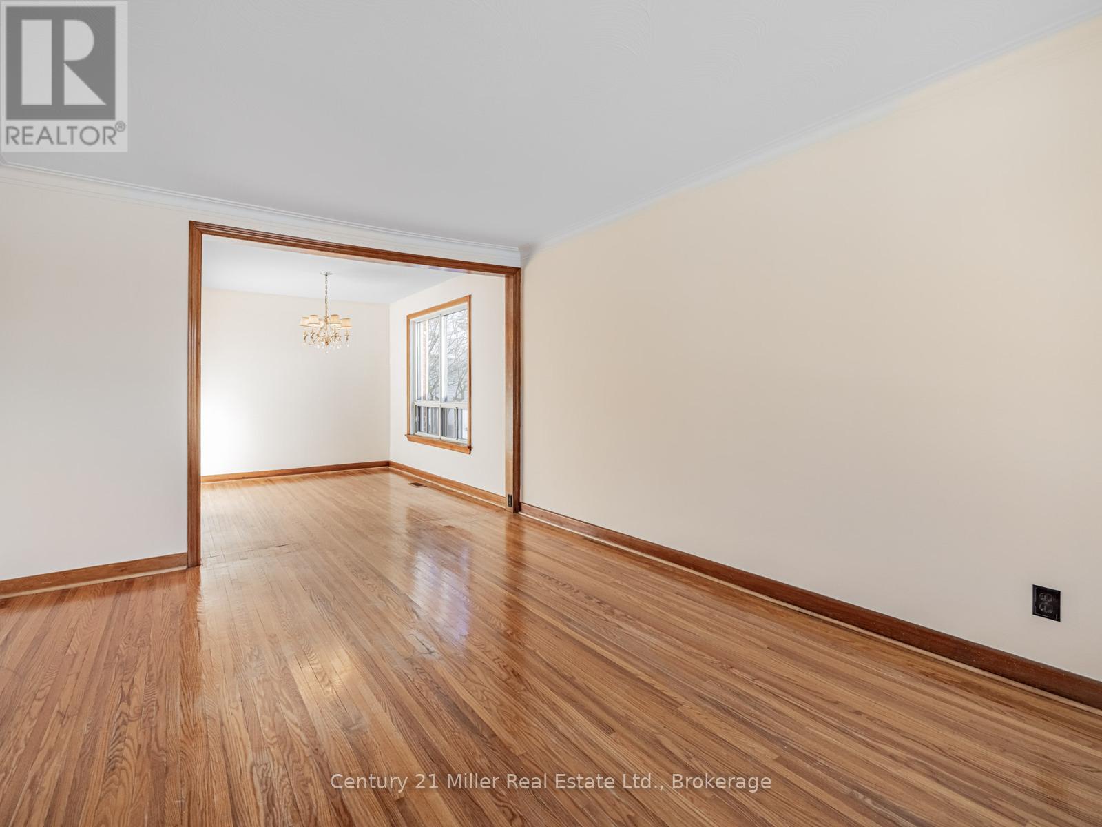 309 Queen Mary Drive, Oakville (co Central), Ontario