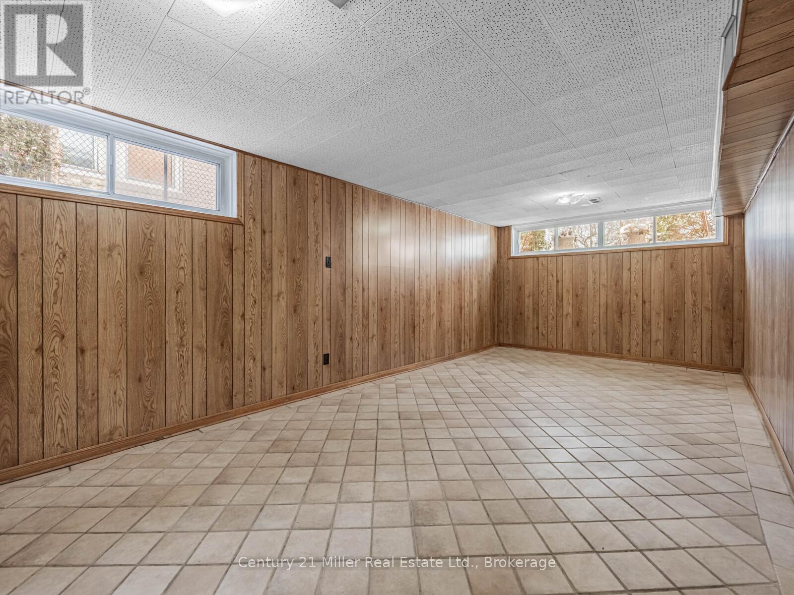 309 Queen Mary Drive, Oakville (co Central), Ontario