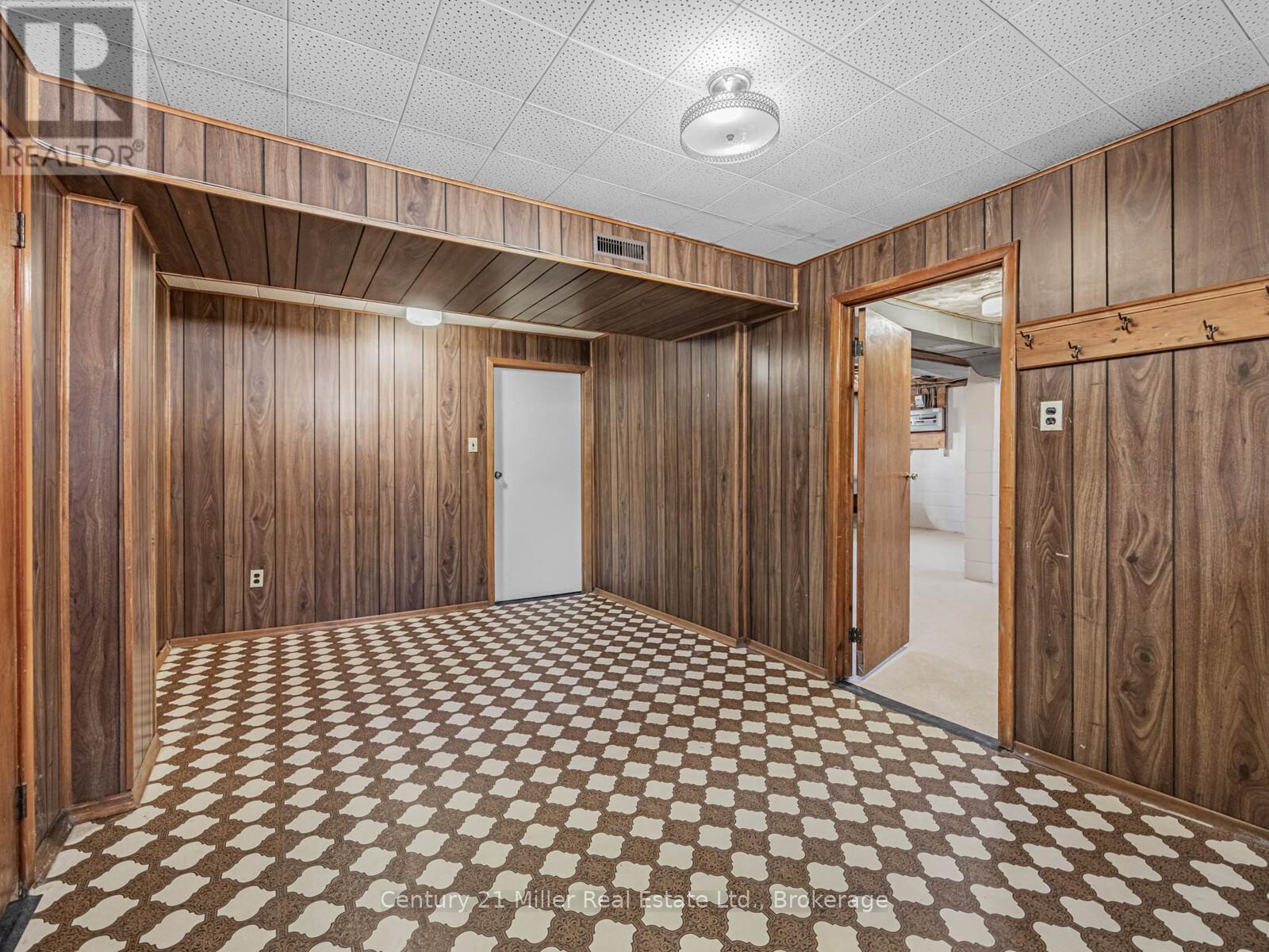 309 Queen Mary Drive, Oakville (co Central), Ontario