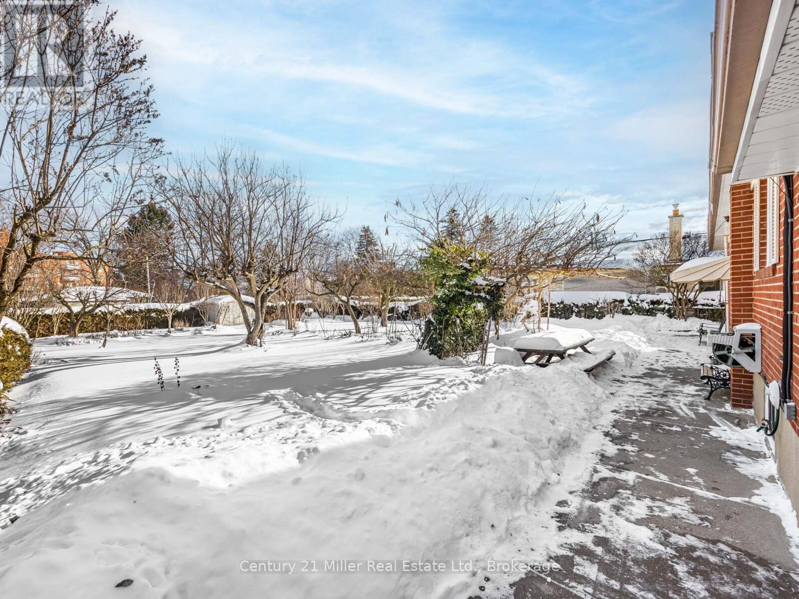 309 Queen Mary Drive, Oakville (co Central), Ontario