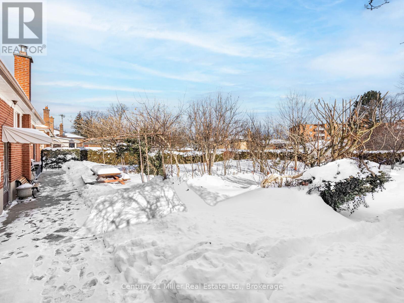 309 Queen Mary Drive, Oakville (co Central), Ontario