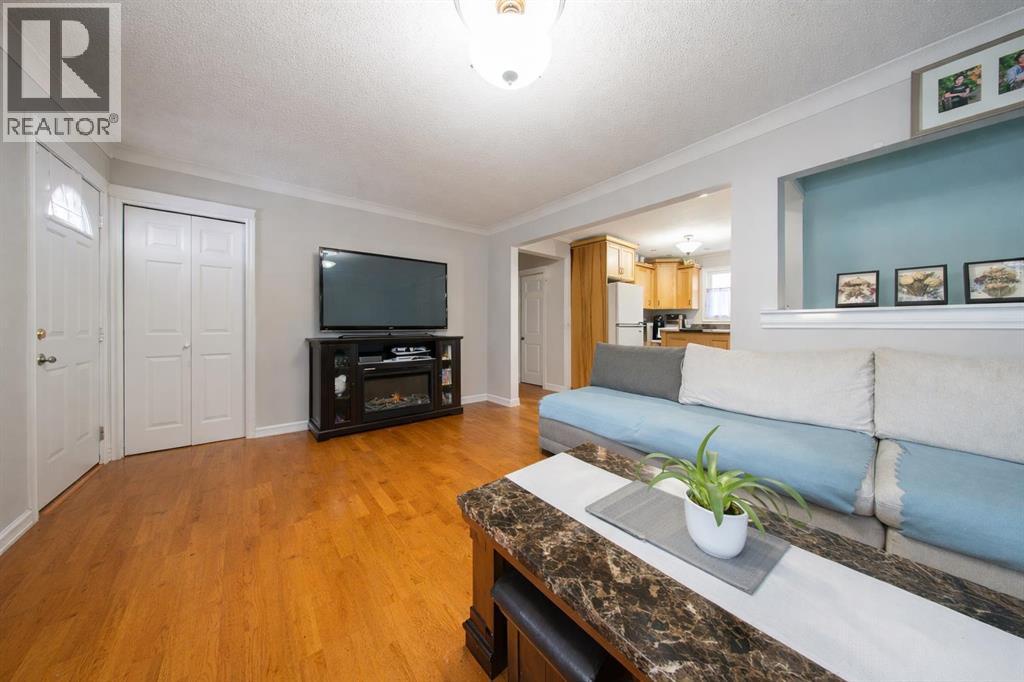 5008 43 Avenueclose, Ponoka, Alberta