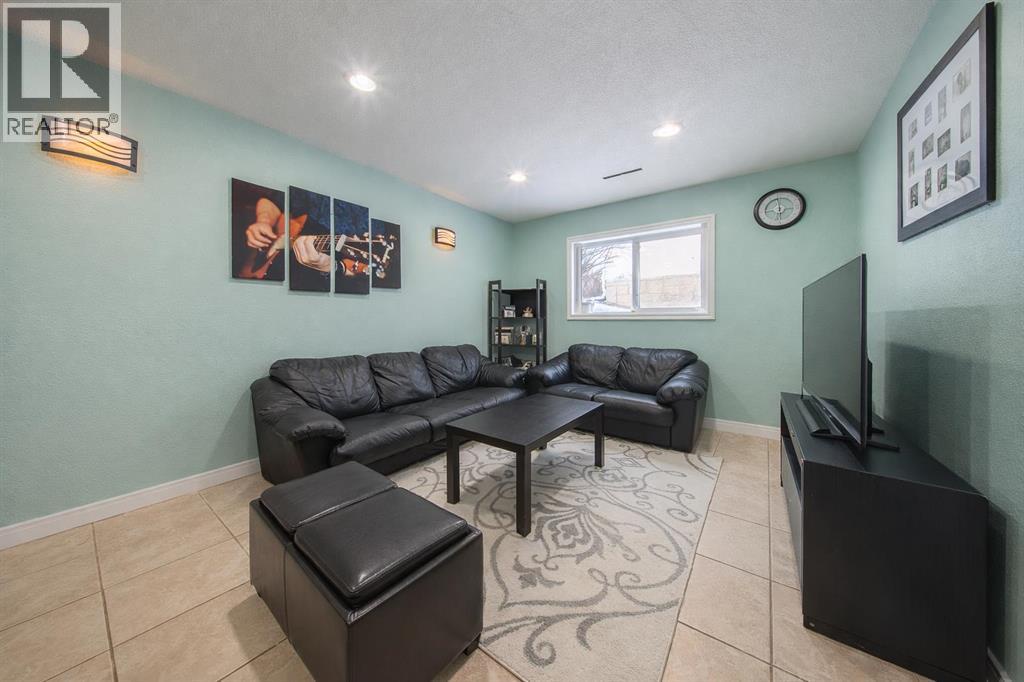 5008 43 Avenueclose, Ponoka, Alberta